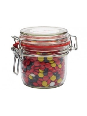 Schokolinsen in schönem Glas