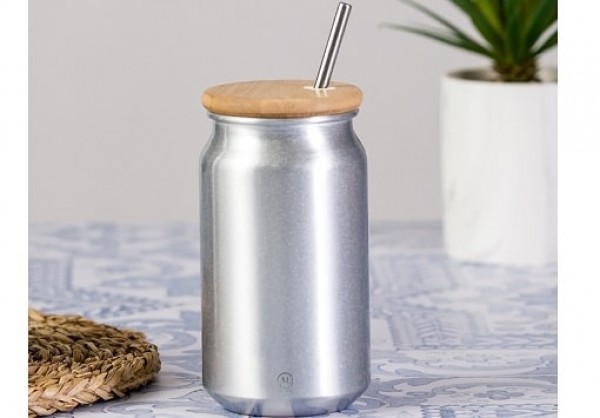 Schicker Becher mit Strohhalm aus Aluminium 