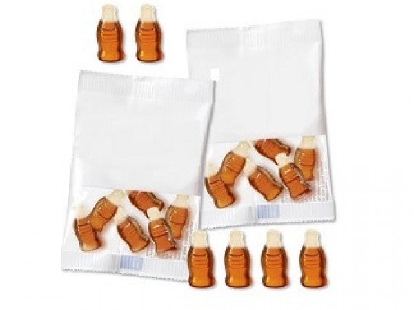 Colafläschchen in Werbetüte mit Logo bedruckt