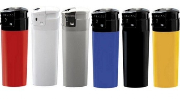 Elektronische Feuerzeuge in glänzenden Farben