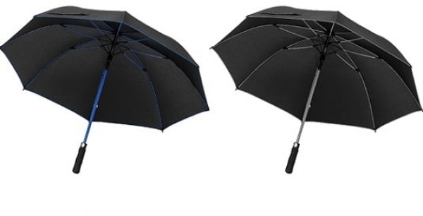 Regenschirm mit blauen oder grauen Rand