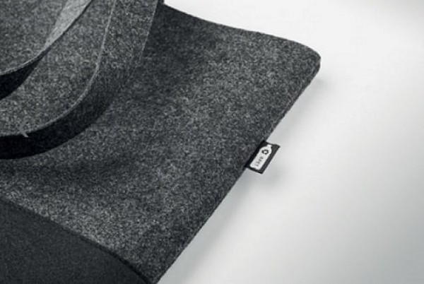 Filztasche mit RPET-Label günstig bedruckt