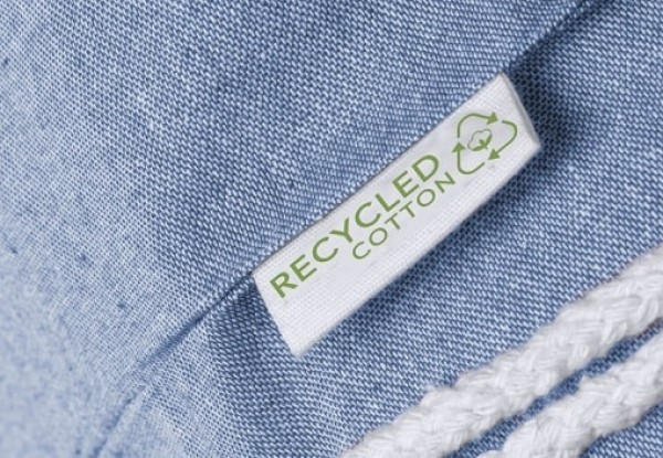  Rucksack aus 100% recycelter Baumwolle