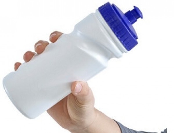 Trinkflasche recyclebar mit 500 ml Inhalt